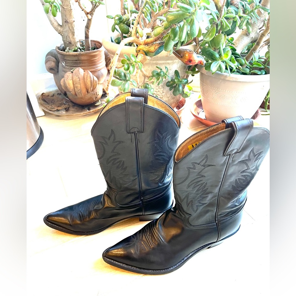 Justin Cowboy boots…ready to rock✌🏽